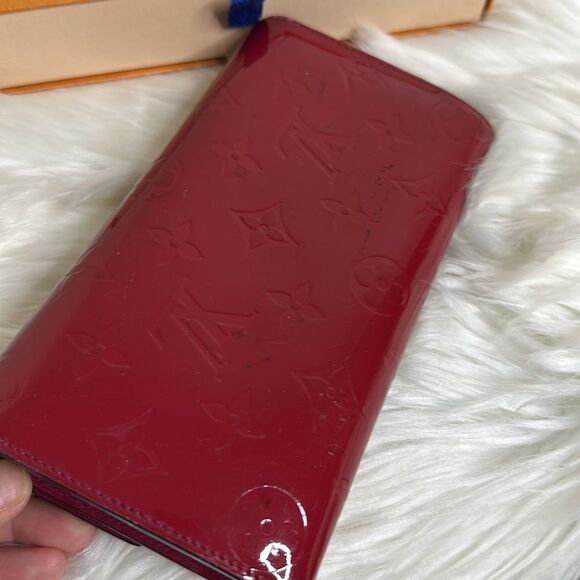 COPY - 💯Authentic Louis Vuitton Vernis Monogram Wallet 🍀 - Picture 7 of 13